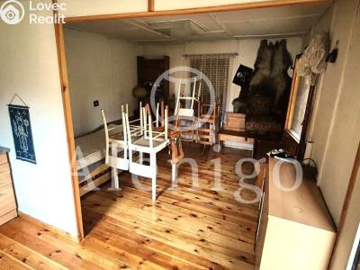Sale hut Český Šternberk č. 8
