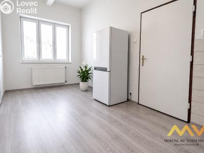 Rent apartment 3+1 Hradec Králové, náměstí 5. května č. 2