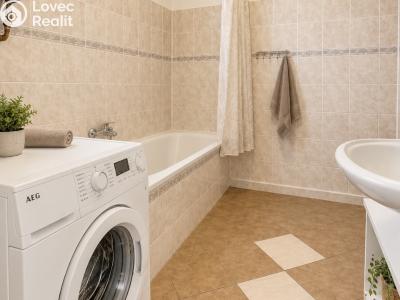 Rent apartment 3+1 Hradec Králové, náměstí 5. května č. 12