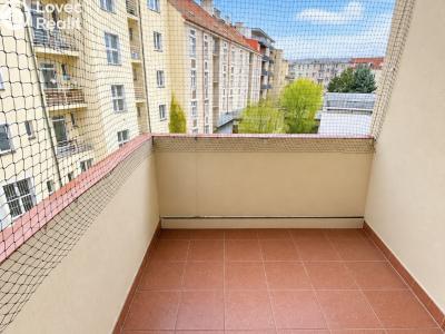 Rent apartment 3+1 Hradec Králové, náměstí 5. května č. 18