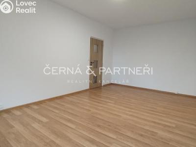 Rent apartment 2+1 Chomutov, Holešická 4740 č. 6