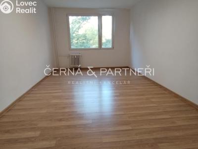 Rent apartment 2+1 Chomutov, Holešická 4740 č. 10