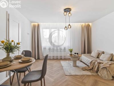 Sale apartment 3+KK Praha, Pod Rapidem č. 1
