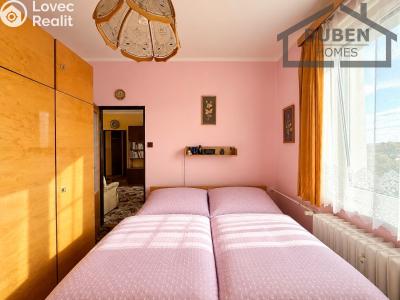Sale apartment 3+1 Tachov, Pod Svahem 1387 č. 28