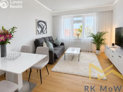 Rent apartment 2+KK Praha, Parléřova č. 1
