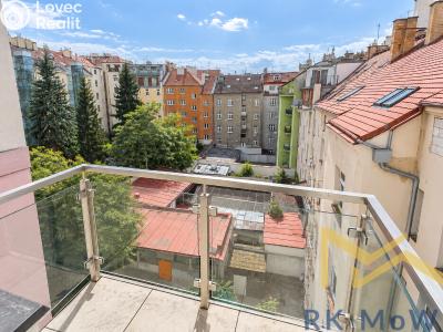 Rent apartment 2+KK Praha, Parléřova č. 6