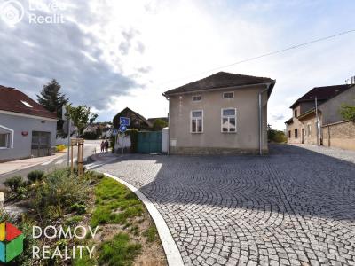 Sale family house Hořovice, Husovo náměstí č. 2