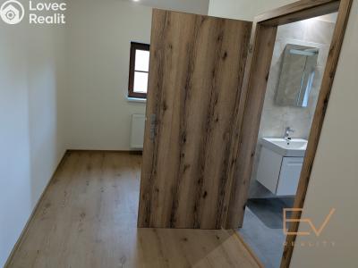 Pronájem bytu 3+KK Praha, Jeseniova č. 10