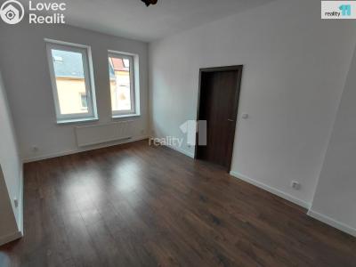 Rent apartment 3+1 Aš, Údolní č. 6