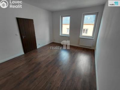 Rent apartment 3+1 Aš, Údolní č. 8