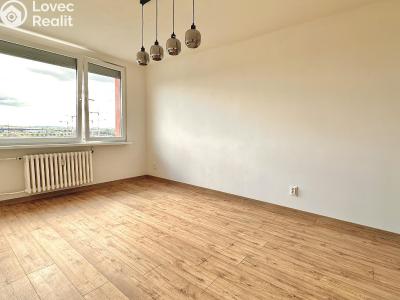 Prodej bytu 2+KK Kladno, Na růžovém poli 2560 č. 4