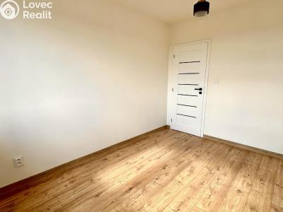 Prodej bytu 2+KK Kladno, Na růžovém poli 2560 č. 5