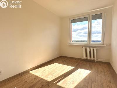 Prodej bytu 2+KK Kladno, Na růžovém poli 2560 č. 6