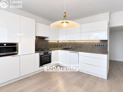 Sale apartment 2+1 Zlín, Kvítková 4124 č. 1
