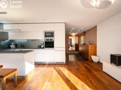 Продаж квартири 3+KK Průhonice, Na Sídlišti III 402 č. 3