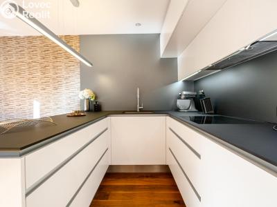 Продаж квартири 3+KK Průhonice, Na Sídlišti III 402 č. 11