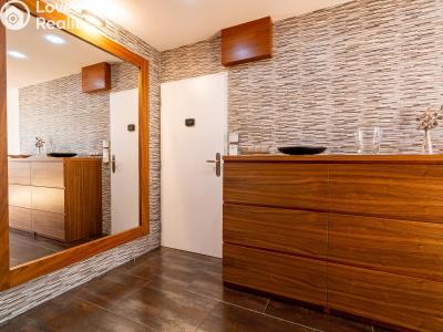 Продаж квартири 3+KK Průhonice, Na Sídlišti III 402 č. 18