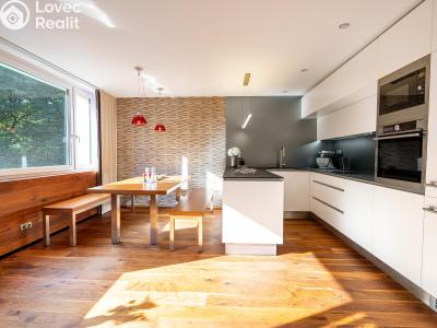 Prodej bytu 3+KK Průhonice, Na Sídlišti III 402 č. 40