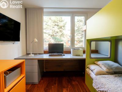 Prodej bytu 3+KK Průhonice, Na Sídlišti III 402 č. 24