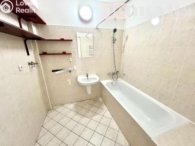 Rent apartment 2+KK Hradec Králové, třída Edvarda Beneše č. 4