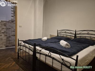 Rent apartment building Praha, Křižíkova č. 16
