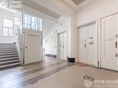 Sale apartment 3+KK Praha, Růžová č. 18