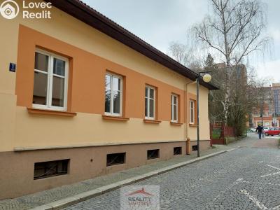 Rent warehouse Valašské Meziříčí, Poláškova č. 11