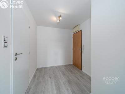Prodej bytu 1+KK Praha, Poděbradská č. 12