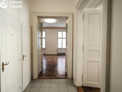 Pronájem bytu 3+KK Praha, Balbínova č. 15