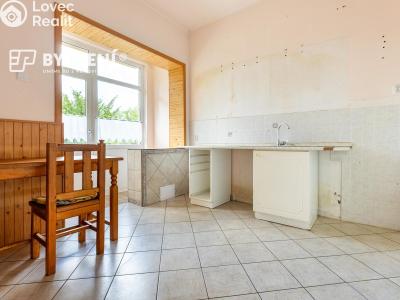 Sale multi-gen house Novosedlice, Husova č. 29