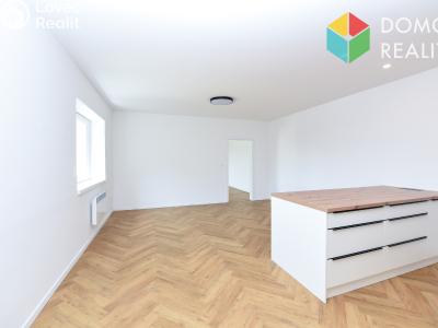 Sale apartment 2+KK Chyňava, Obecní 234 č. 9