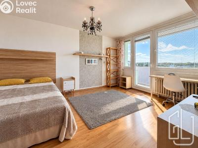 Sale apartment 1+1 Praha, Jabloňová č. 14