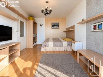 Sale apartment 1+1 Praha, Jabloňová č. 4