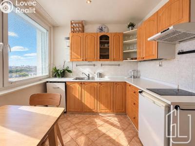 Sale apartment 1+1 Praha, Jabloňová č. 6