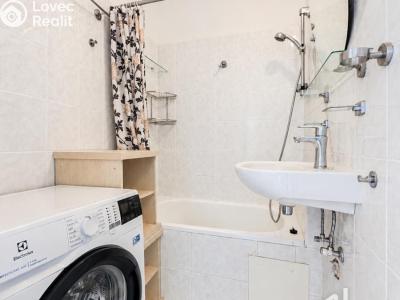 Sale apartment 1+1 Praha, Jabloňová č. 8