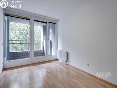 Rent apartment 2+KK Praha, Kostomlatská č. 5