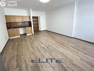 Pronájem bytu 1+KK Jablonec nad Nisou, Anenské náměstí č. 4