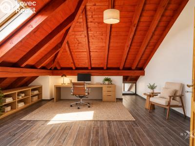 Продажа квартиры 3+KK Černolice, Ke dvoru 185 č. 4