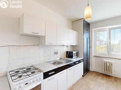 Sale apartment 2+1 Pardubice, náměstí Dukelských hrdinů č. 3