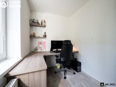Sale apartment 3+KK Hradec Králové, Gollova č. 14