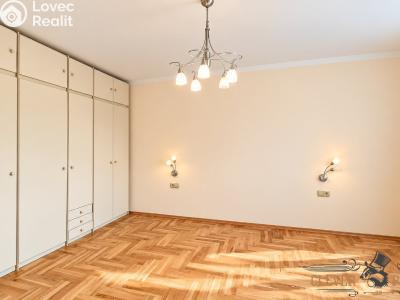 Pronájem bytu 3+KK Praha, Romana Blahníka č. 9