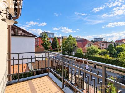 Pronájem bytu 3+KK Praha, Romana Blahníka č. 15