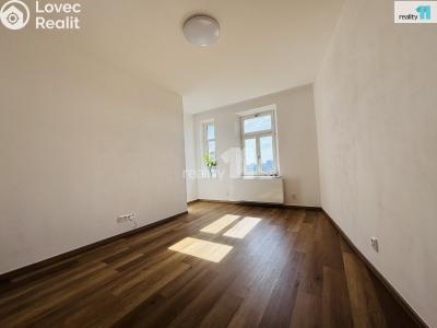 Rent apartment 1+1 Praha 10, Krymská č. 2