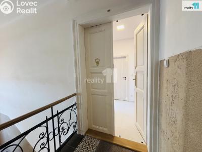 Rent apartment 1+1 Praha 10, Krymská č. 10