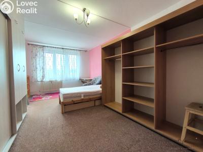 Rent apartment 2+1 Sokolov, Závodu míru č. 11