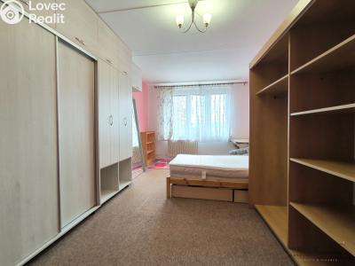 Rent apartment 2+1 Sokolov, Závodu míru č. 12