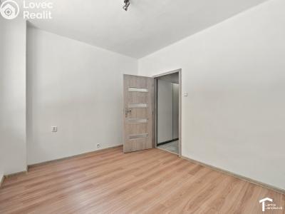 Sale apartment 3+1 Pardubice, Sladkovského 2059 č. 12