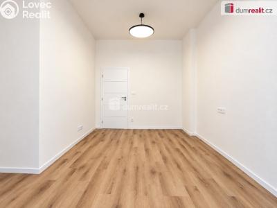 Продаж квартири 2+KK Praha 5, Plzeňská č. 9