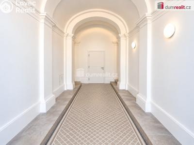 Продаж квартири 2+KK Praha 5, Plzeňská č. 17
