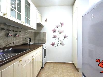 Rent apartment 2+KK Praha, Kurčatovova č. 4